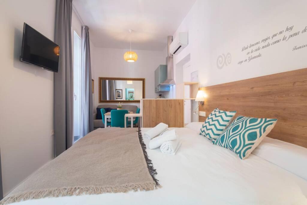 Rosarioseis Loft Corral Del Carbon Lägenhet Granada Exteriör bild