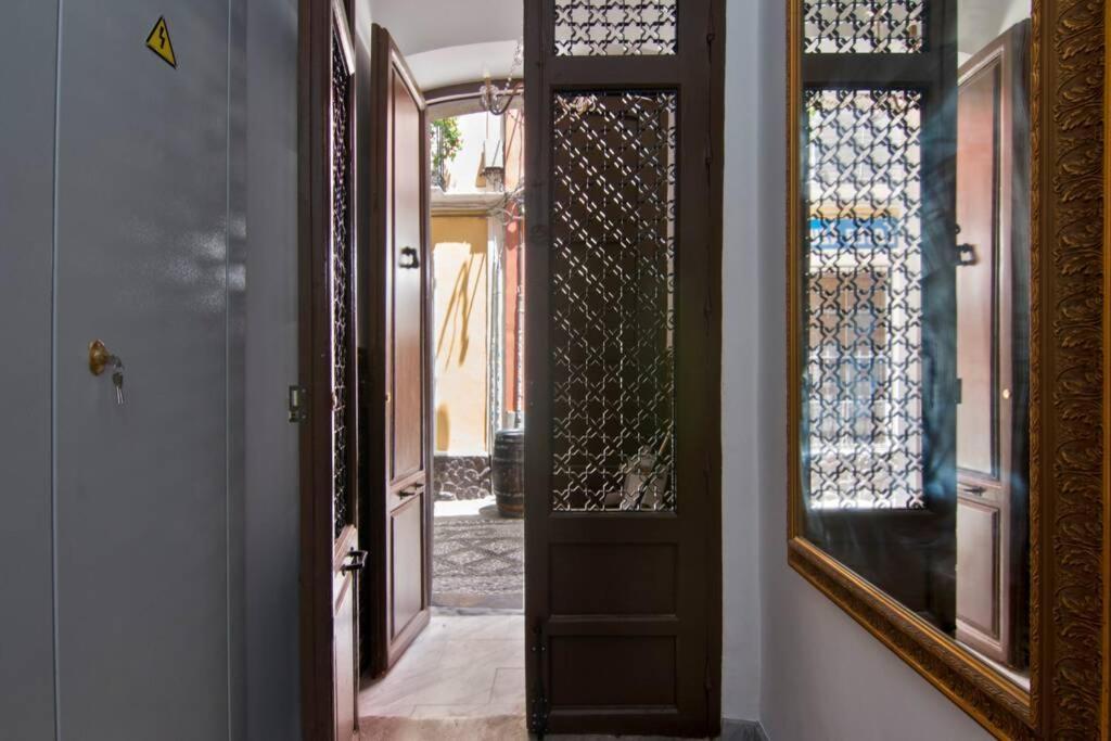 Rosarioseis Loft Corral Del Carbon Lägenhet Granada Exteriör bild